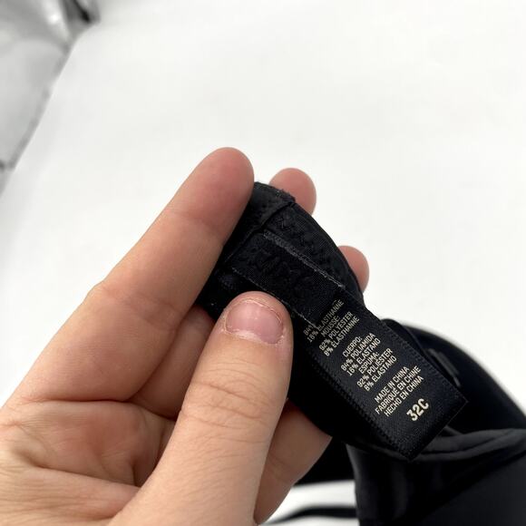 Skims Black Seamless T shirt Demi bra - Picture 4 of 4